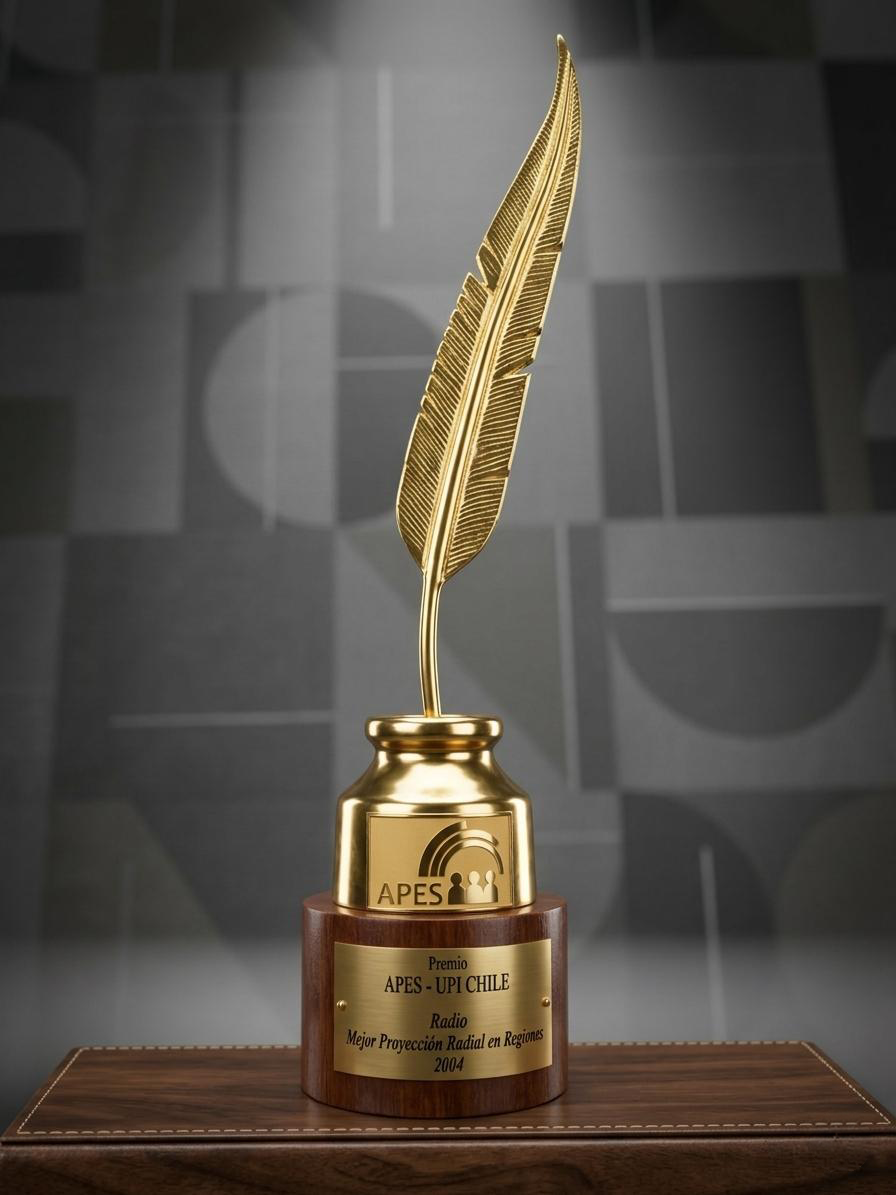 Trofeo Premio APES — Mejor Proyección Radial en Regiones, 2004