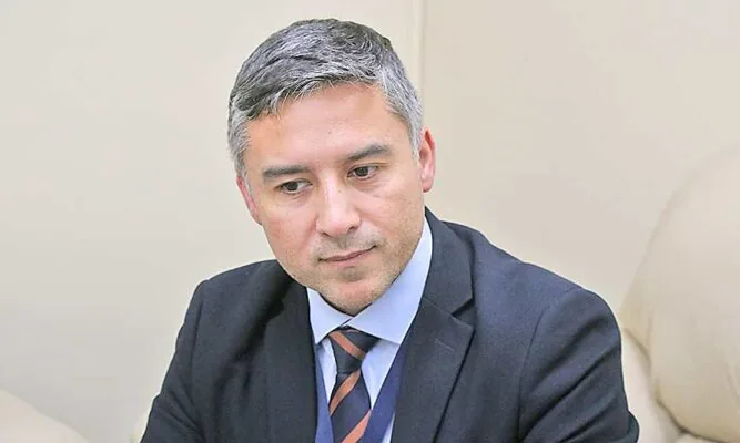 El SLEP y la FACH enfrentan problema por trabajador que ha estado contratado por ambas instituciones al mismo tiempo